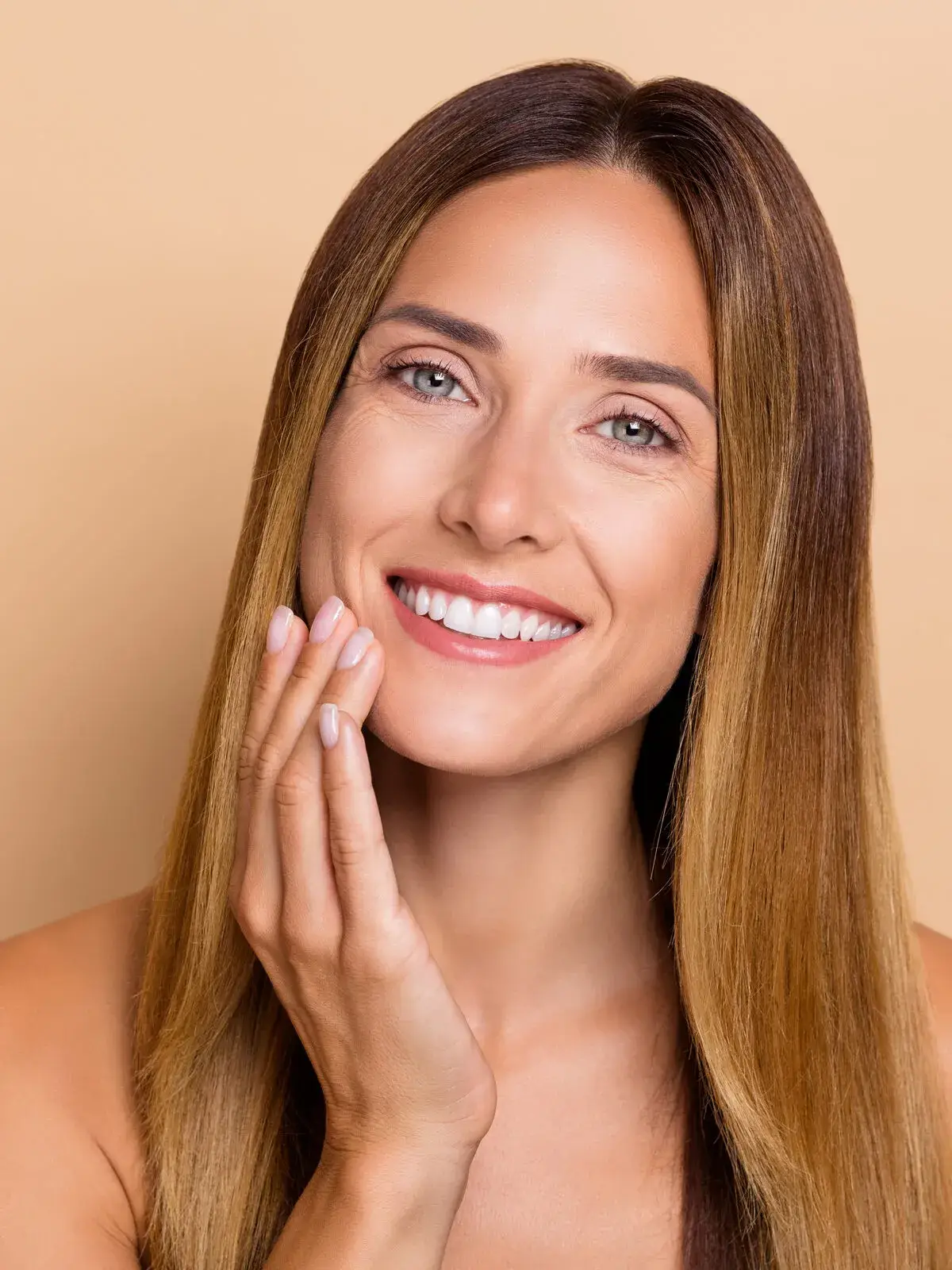 Melasma and hyperpigmentation treatment in Miami Beach, woman with clear, even-toned skin